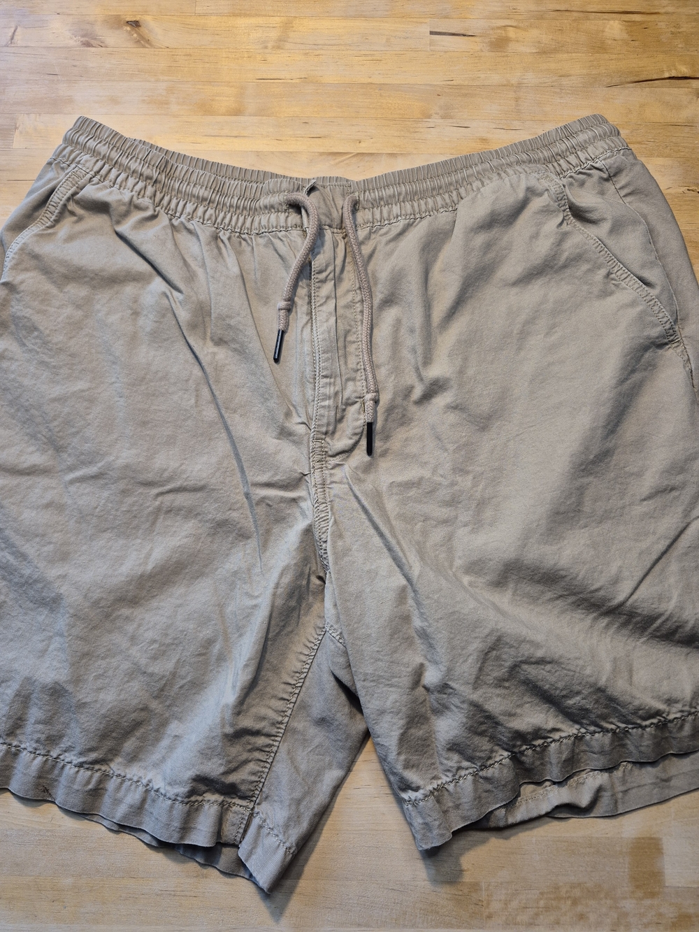 Patagonia Men's Light Khaki Elastic Waist Shorts